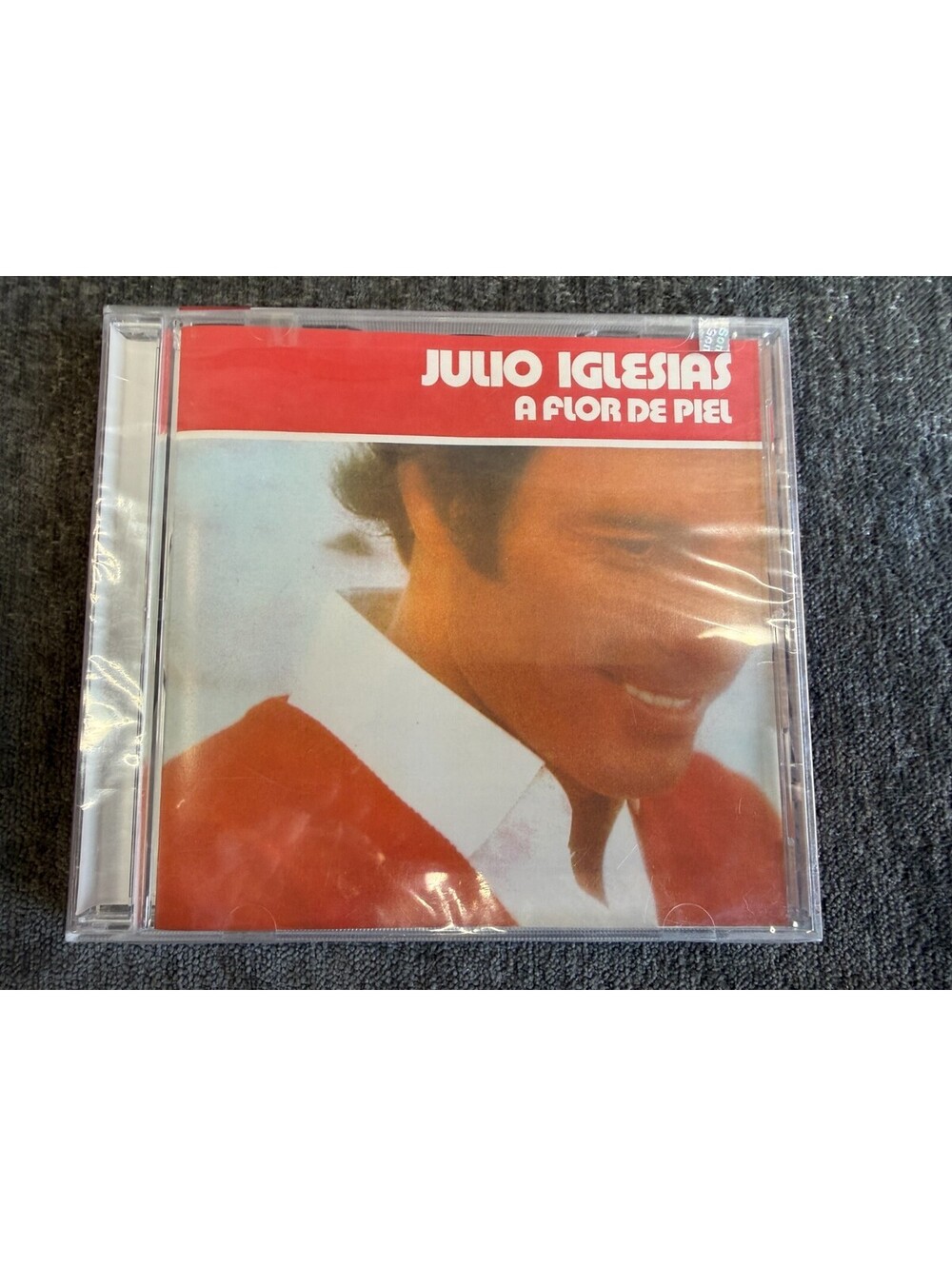 Julio Iglesias - A Flor De Piel CD (1989 CBS Discos) Latin Pop Ballads